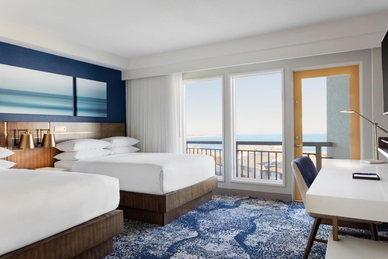 Delta Hotels By Marriott Virginia Beach Waterfront Bagian luar foto